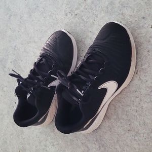 Nike Youth 5.5 turf cleats